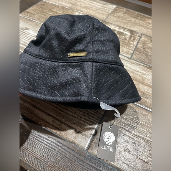 Vince Camuto Croc Embossed Vegan Suede Bucket Hat One Size NWT - Picture 5 of 9